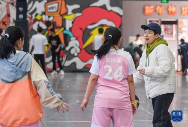为什么篮球教练要不断改进训练方法_1